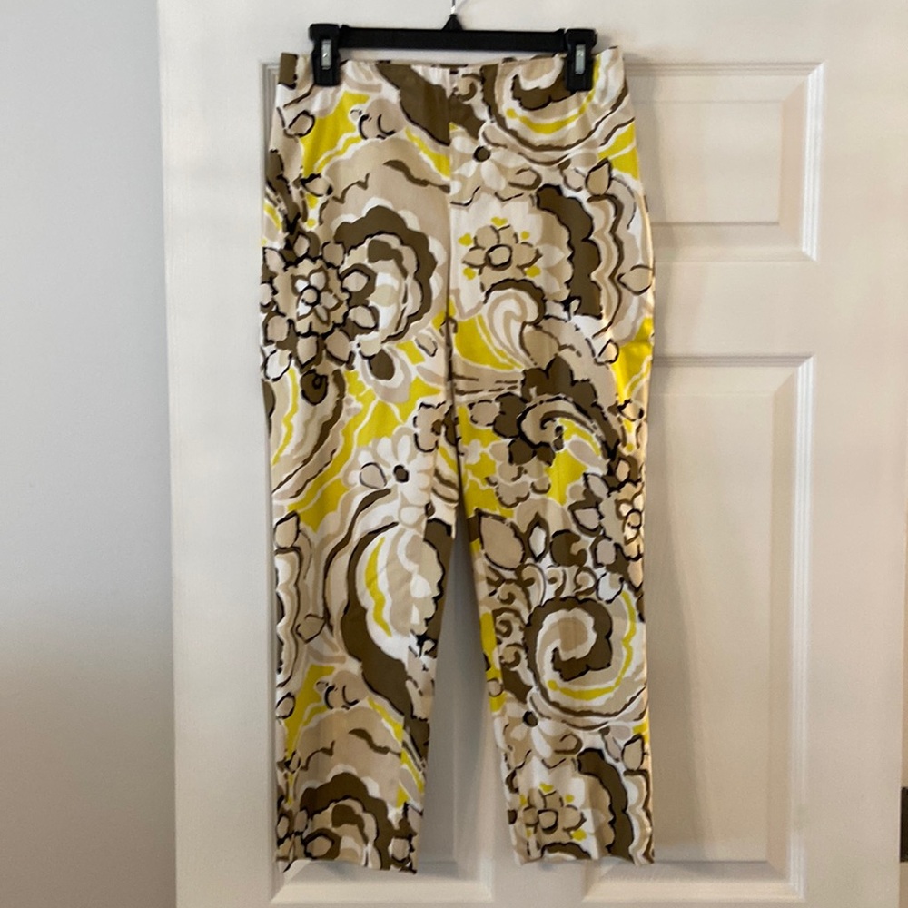 St.John Ankle Pants size 6 inseam 24” waist 30” flat zipper on the side